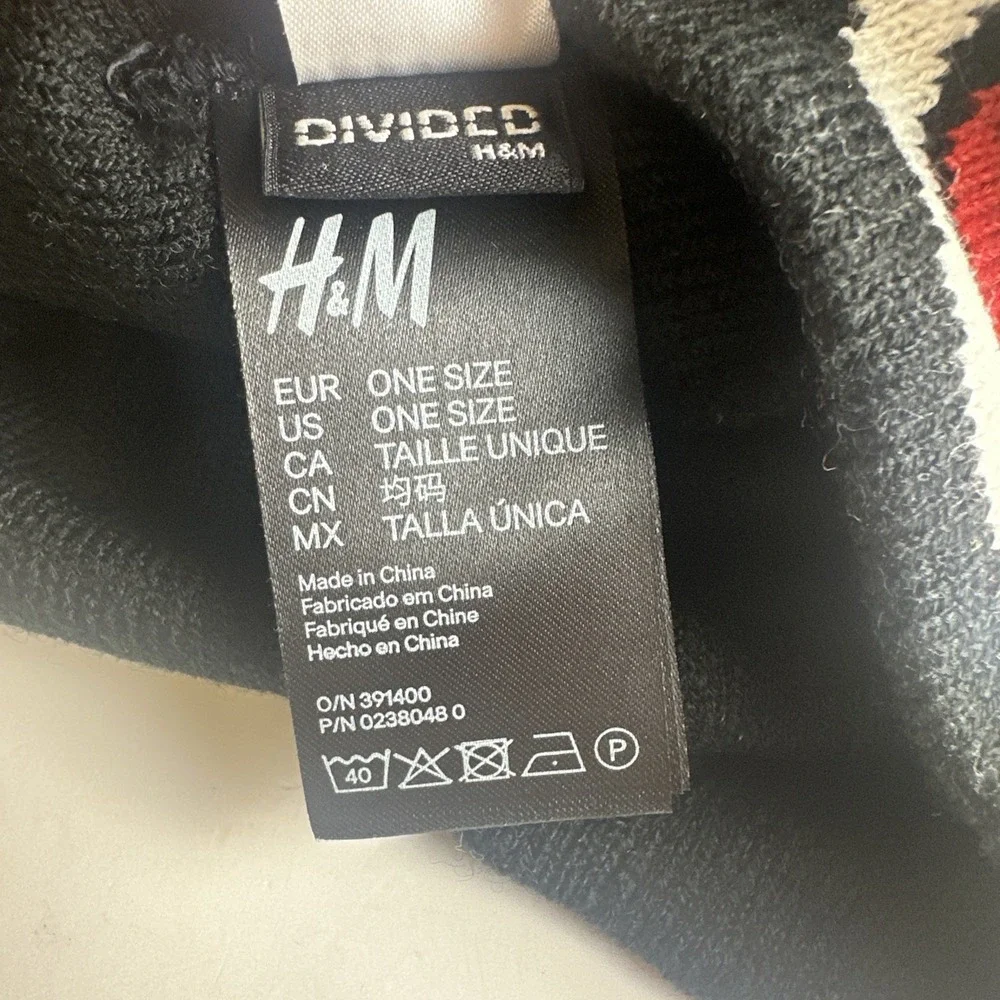 Disney Mickey Mouse Knit Beanie Hat w/ Ears H&M Divided‎ One Size